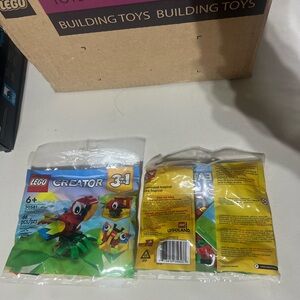 LEGO Creator 3-in-1 Tropical Parrot Set